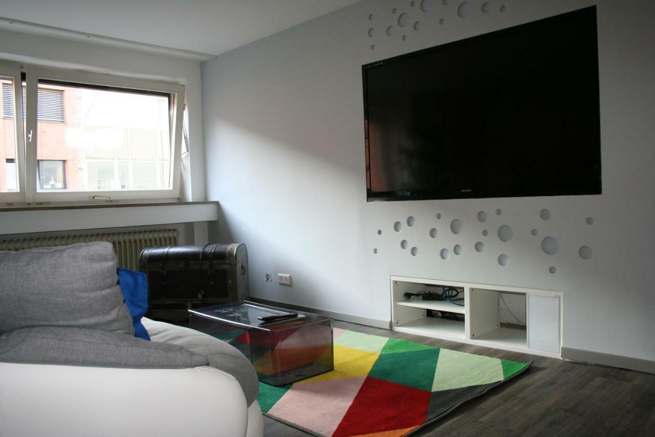 Central Apartment Nuernberg Bagian luar foto